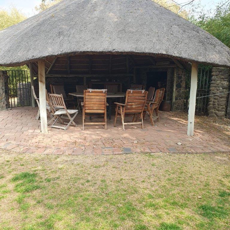 6 Bedroom Property for Sale in Ladybrand Free State